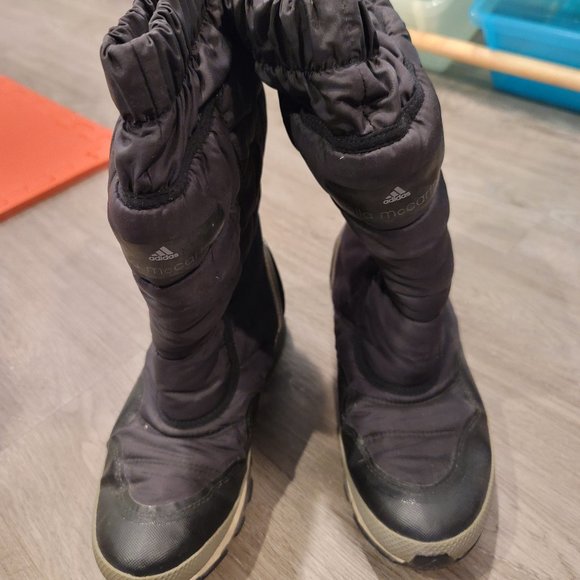 Adidas Winter Boots - Picture 2 of 5